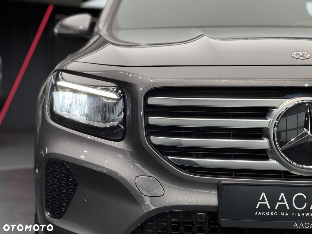 Mercedes-Benz GLB 2023