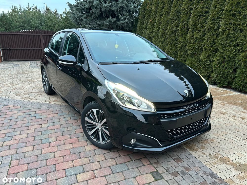 Peugeot 208 1.2 PureTech Allure - 1