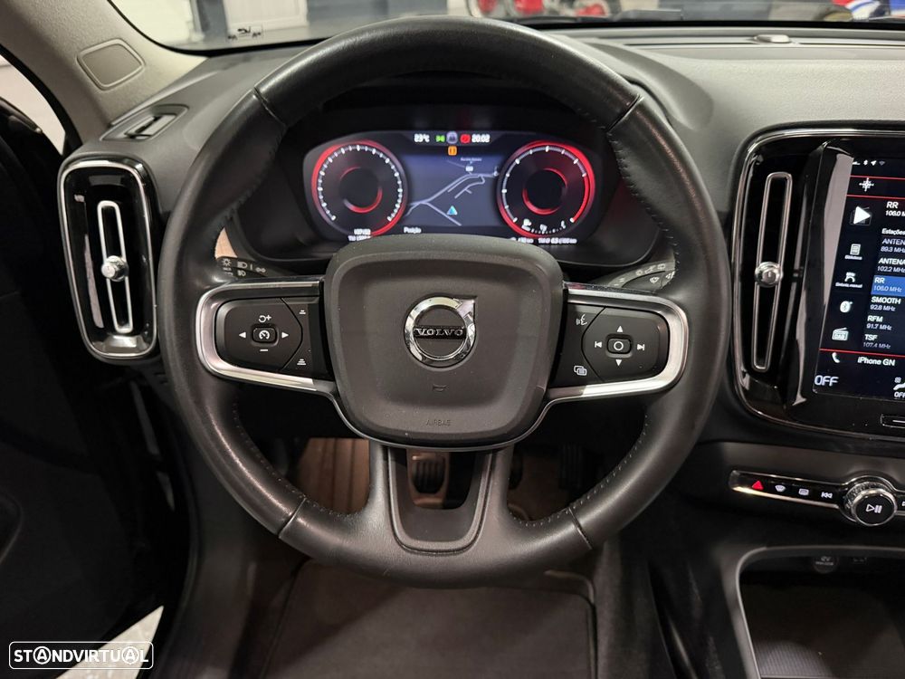 Volvo XC 40 2.0 D3 - 14