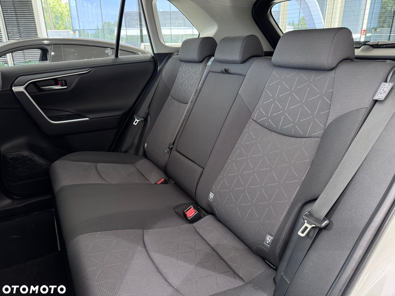 Toyota RAV4 - 13