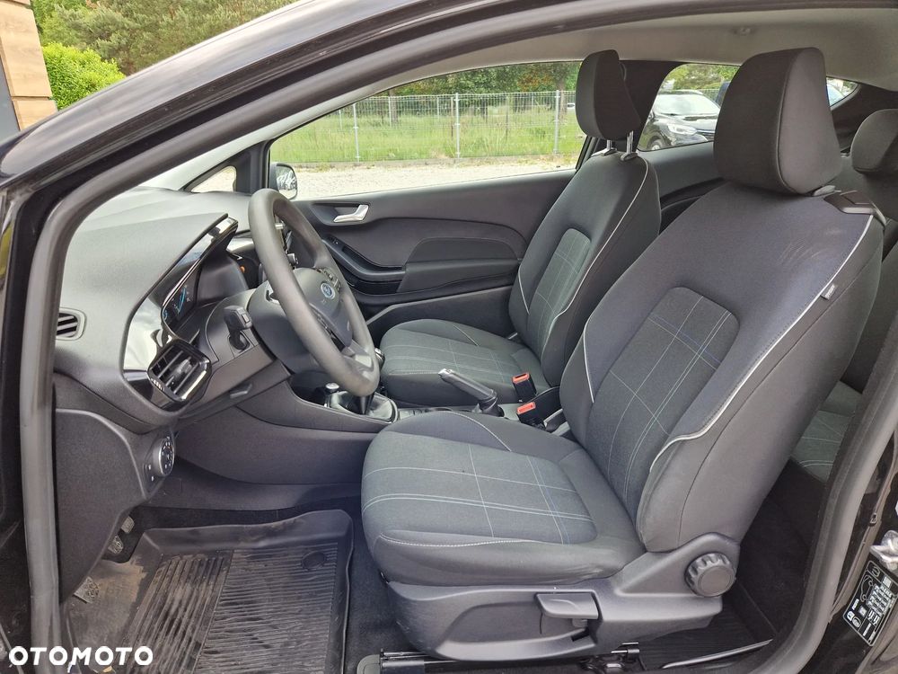 Ford Fiesta - 10