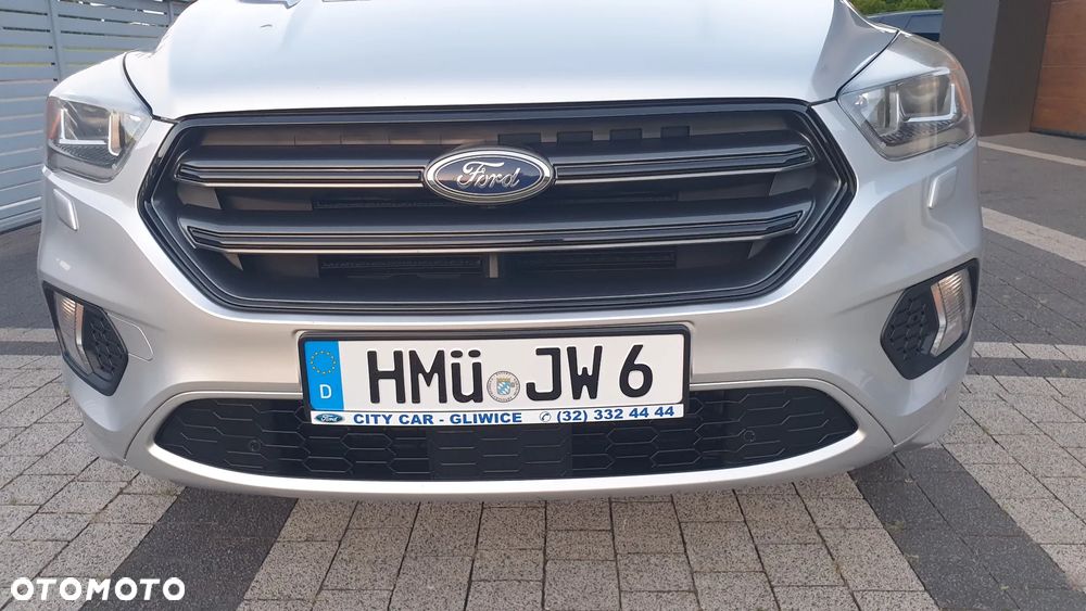 Ford Kuga 2.0 TDCi 2x4 ST-Line - 9