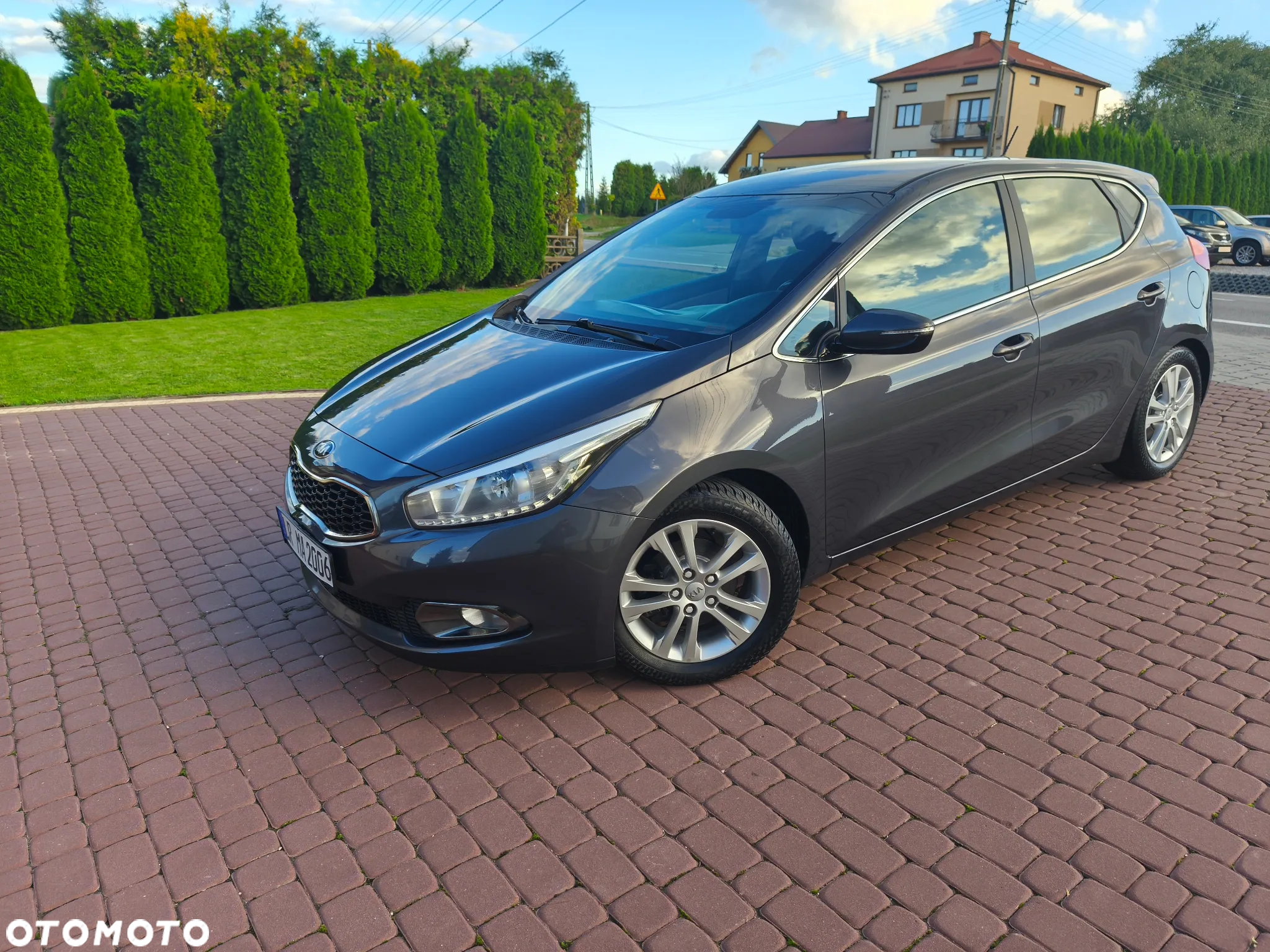 Kia Ceed 1.6 GDI Dream Team Edition - 3