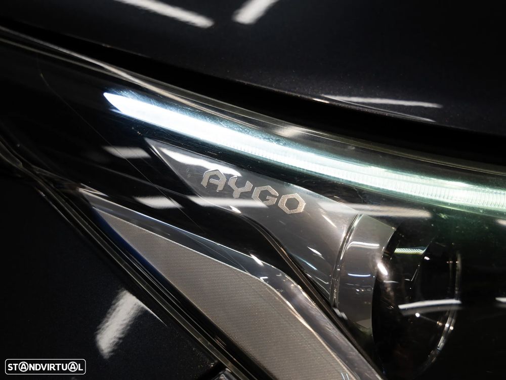 Toyota Aygo x-play connect - 19