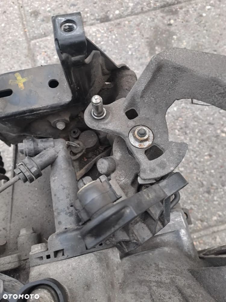 Skoda Roomster Rapid Jeti 1.4 TDi 80KM skrzynia biegów kod JDE - 6