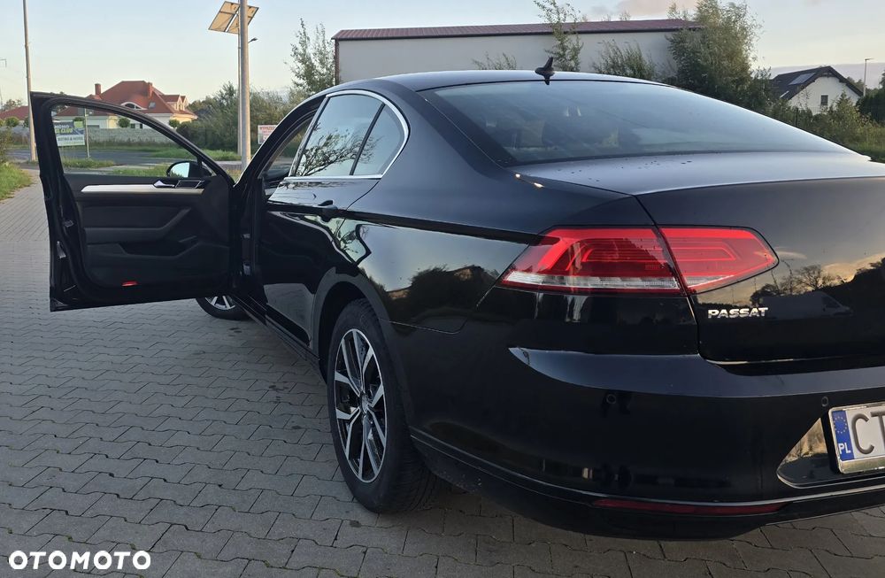 Volkswagen Passat 2.0 TDI SCR Comfortline - 7