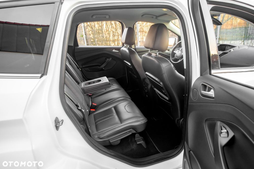 Ford Kuga 2.0 TDCi 4x4 Titanium - 19