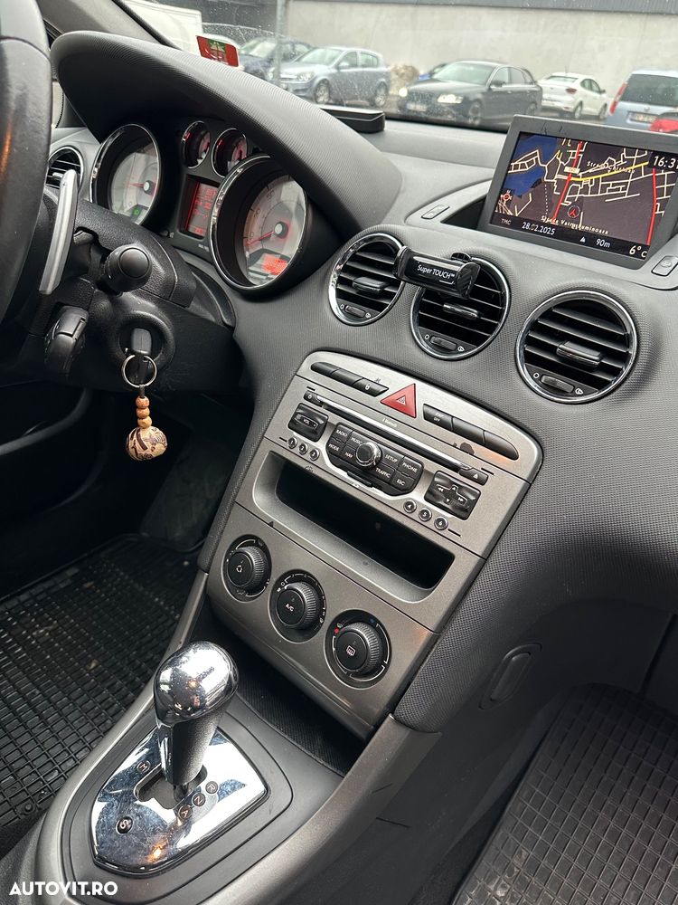 Peugeot 308 HDi FAP 110 EGS6 Platinum - 3