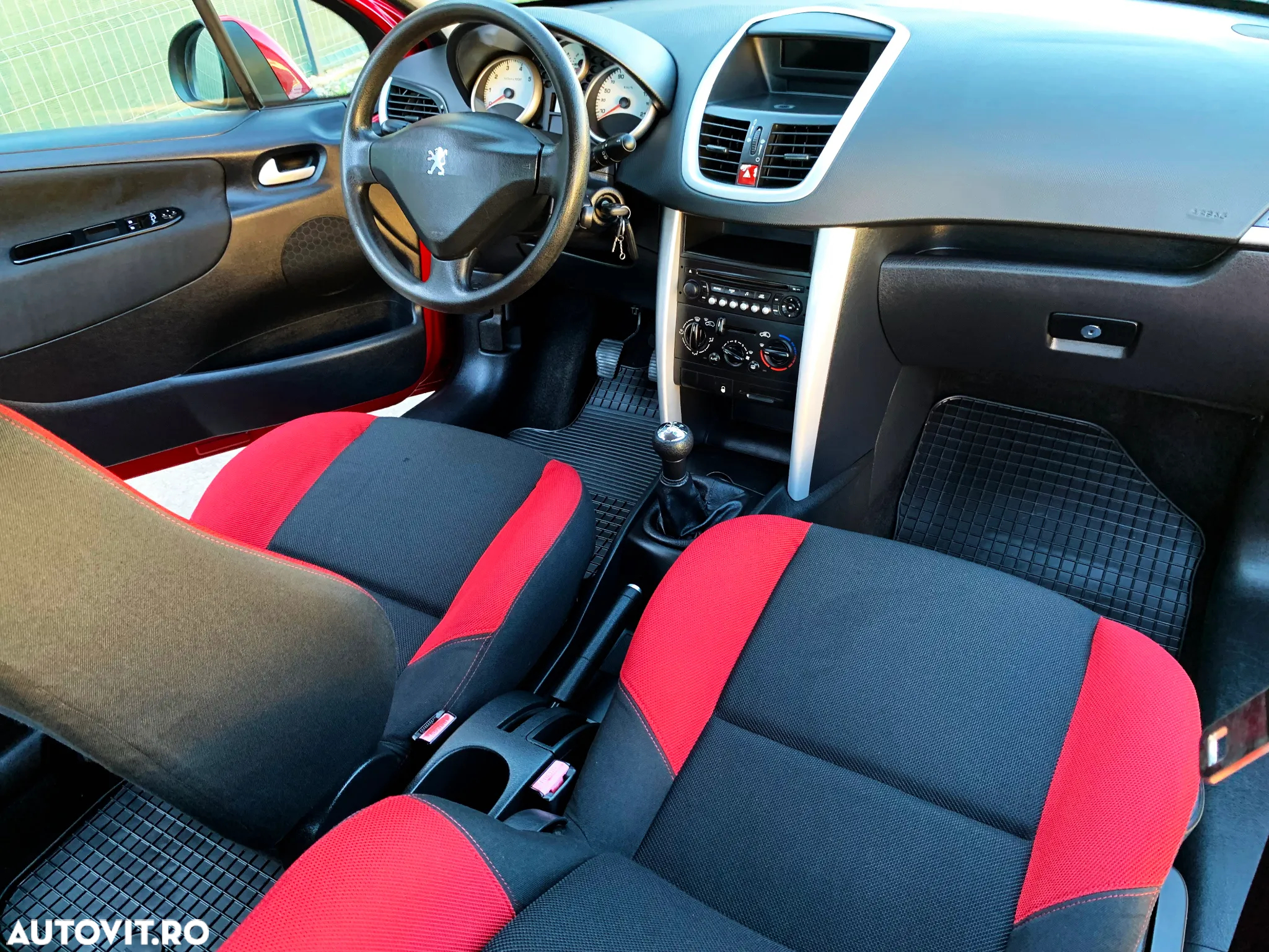 Peugeot 207 1.4E 16V Trendy - 12