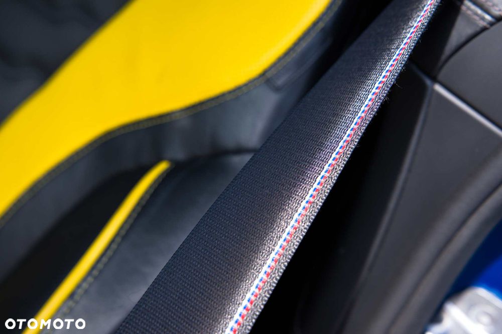 BMW Seria 8 - 18