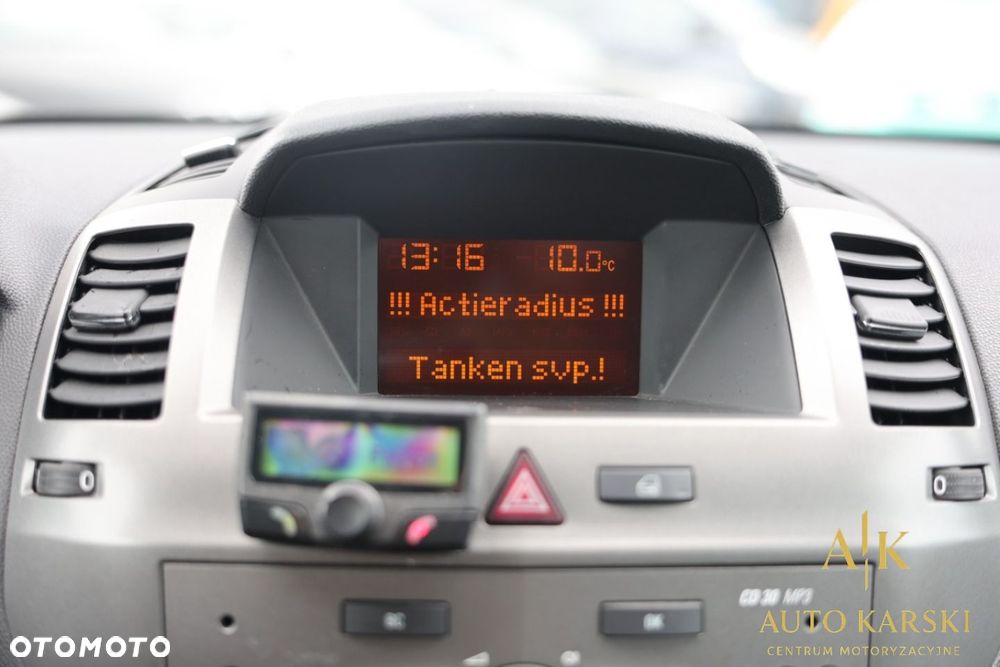 Opel Zafira - 23