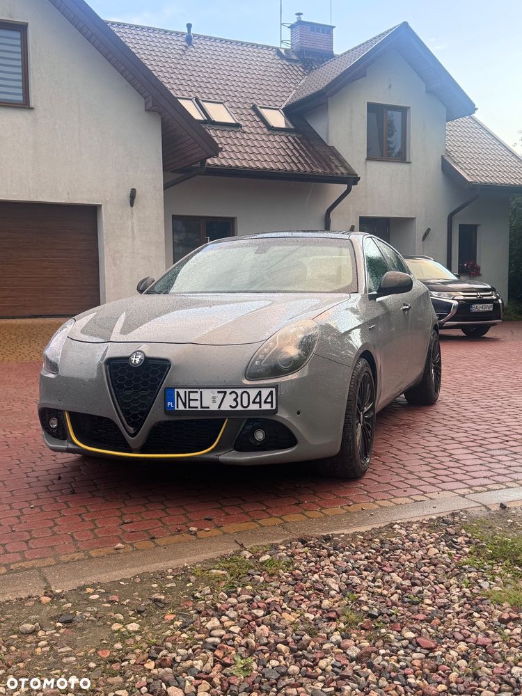 Alfa Romeo Giulietta 2010 photo 2