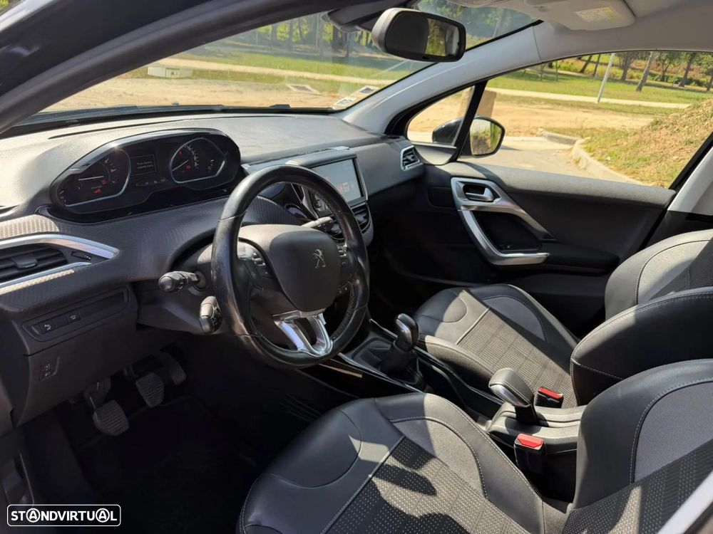 Peugeot 2008 - 5