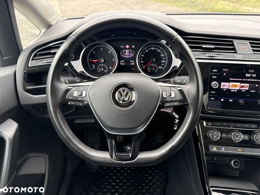 Volkswagen Touran 2.0 TDI BMT Highline - 21
