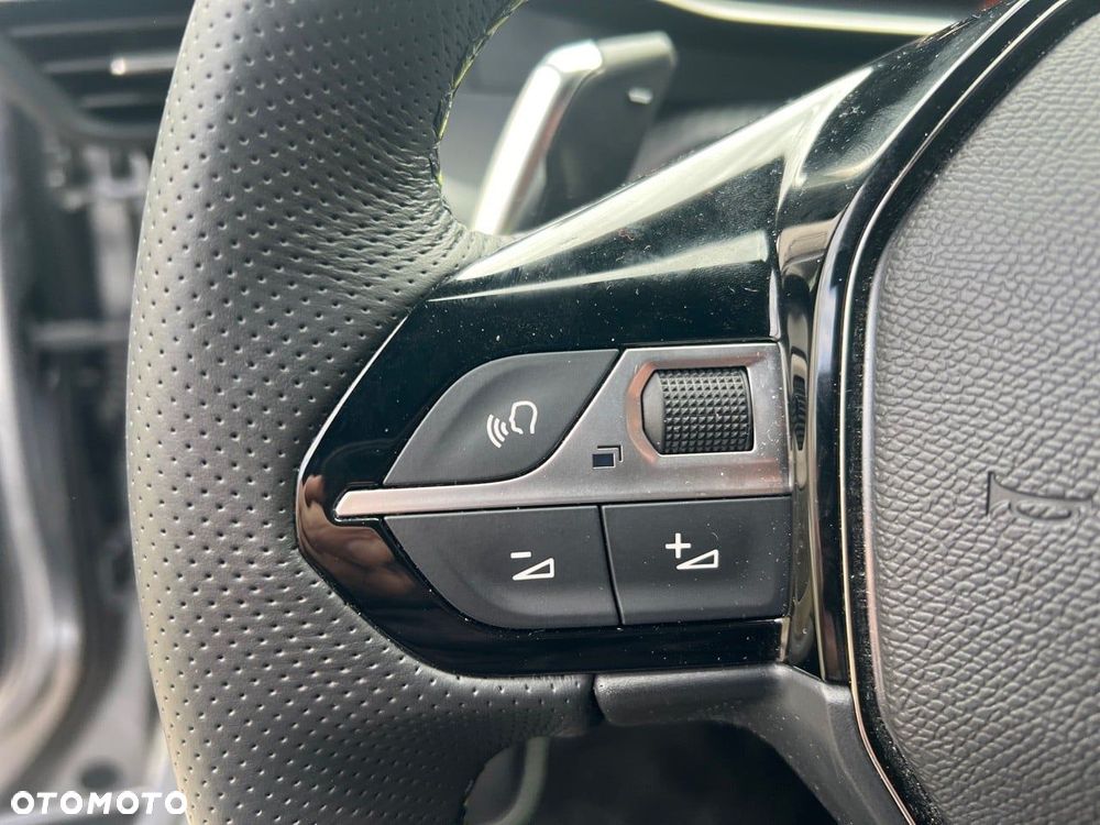 Peugeot 2008 1.2 PureTech GT S&S EAT8 - 14