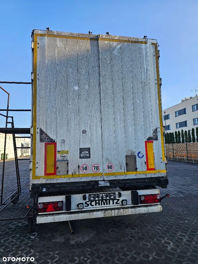 DACH NACZEPY SCHMITZ