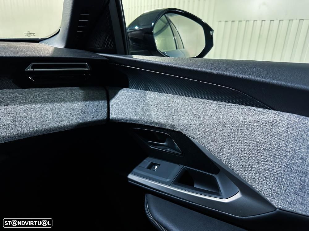 Peugeot 3008 1.2 Hybrid Allure e-DCS6 - 29