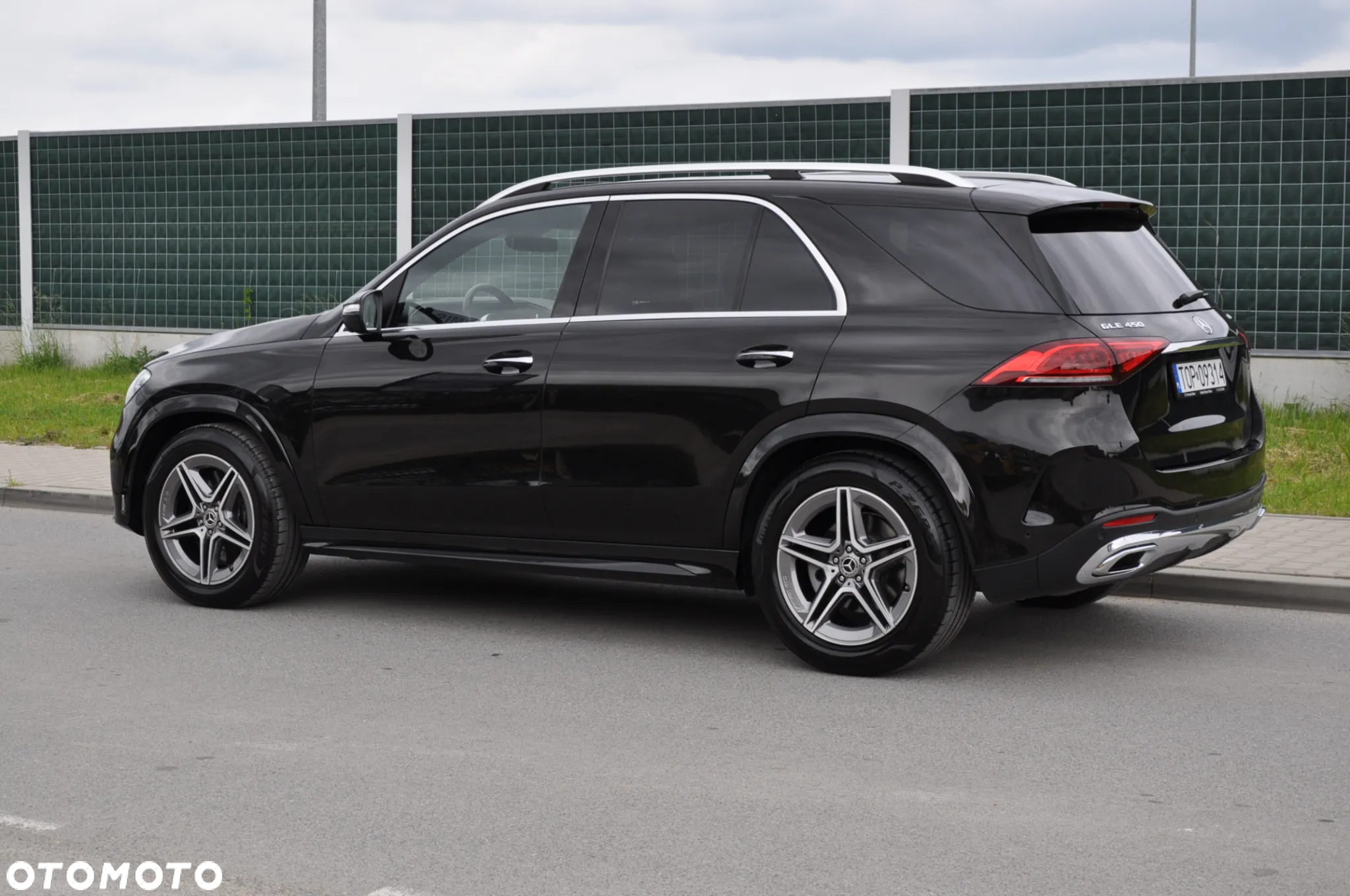 Mercedes-Benz GLE - 13