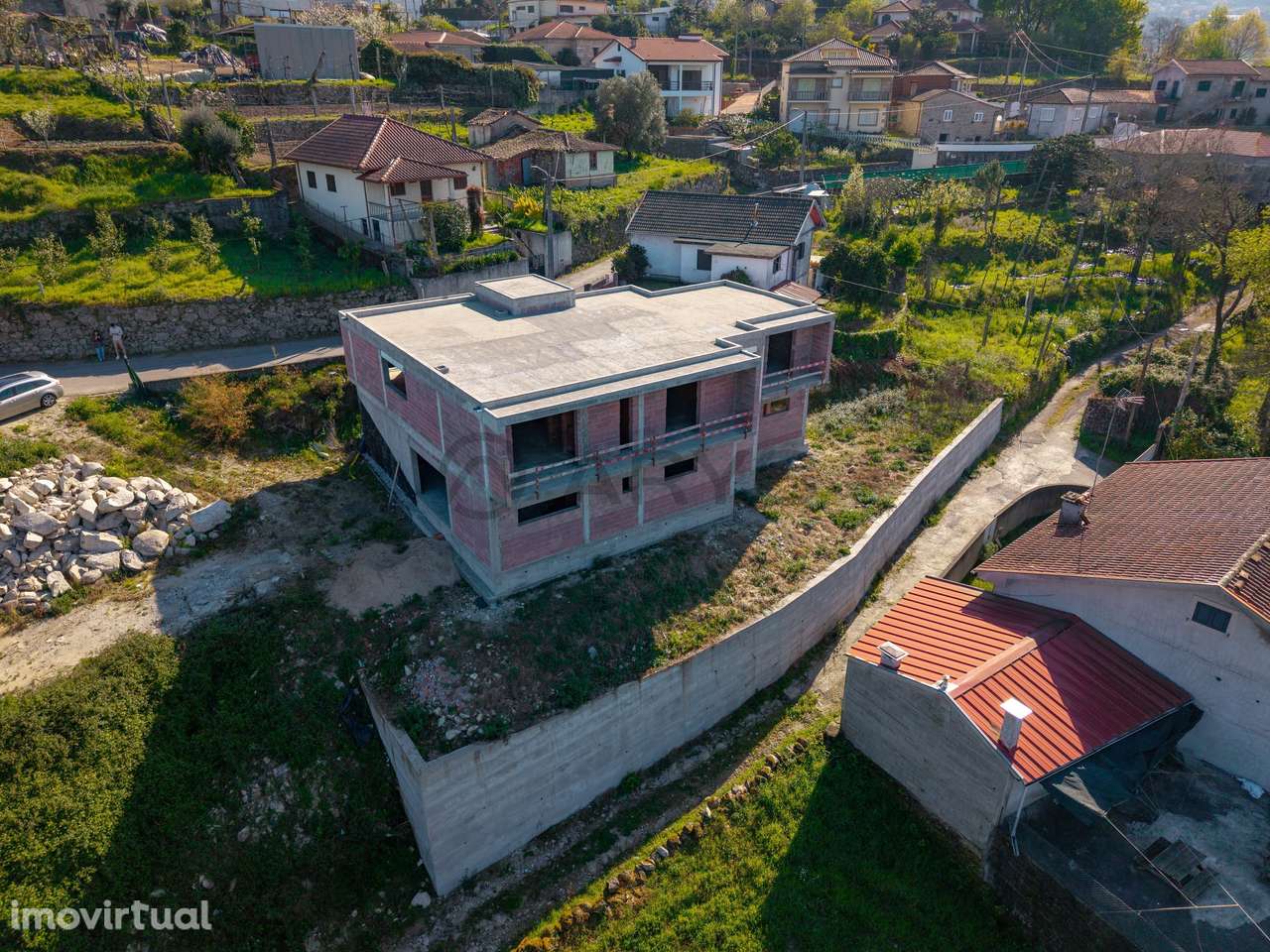 Estrutura de Moradia T3 com Vista Rio em Fiscal, Amares — Natureza... - Grande imagem: 5/30