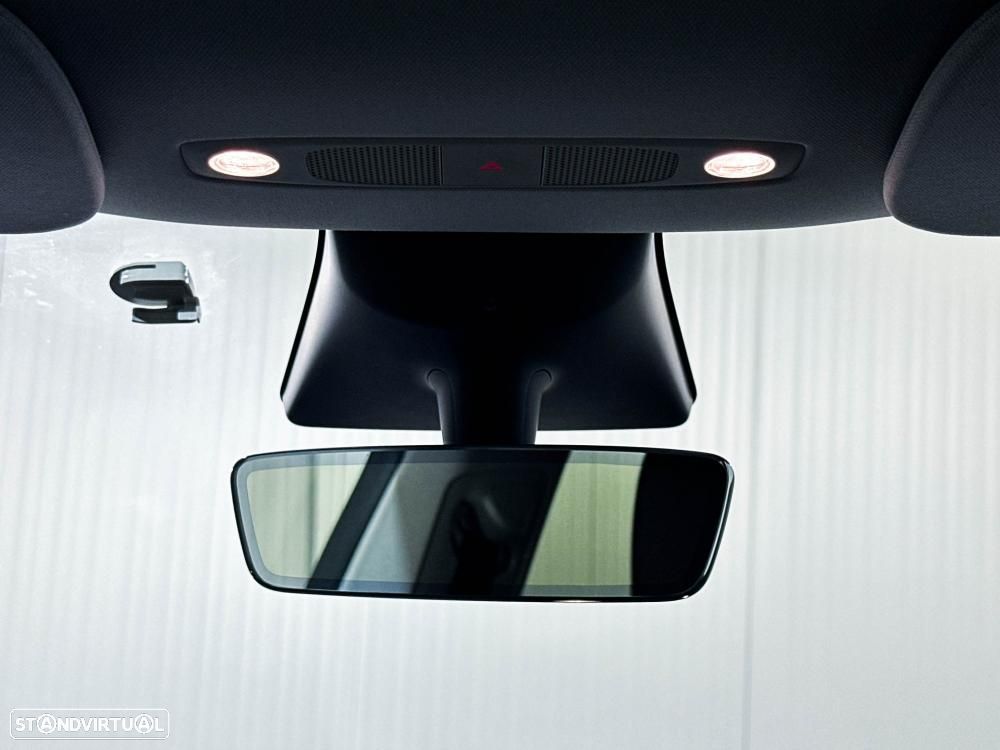 Tesla Model Y Long Range Dual Motor AWD - 24