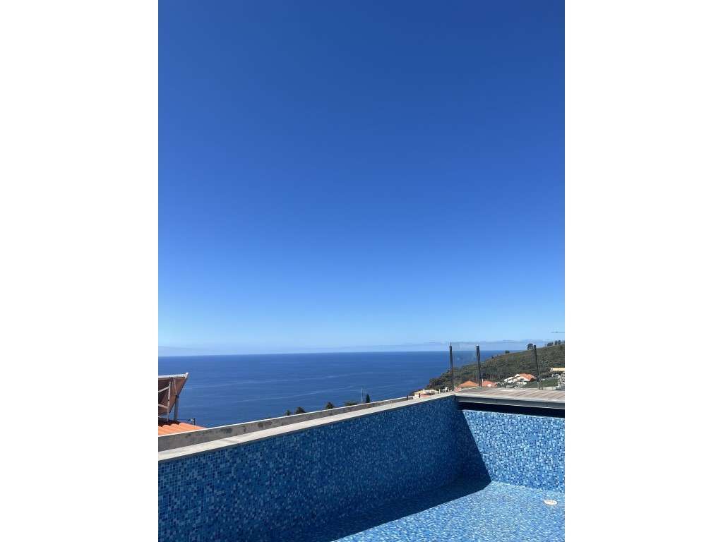 Villa na Estreita da Calheta com piscina para recuperação. - Grande imagem: 4/45