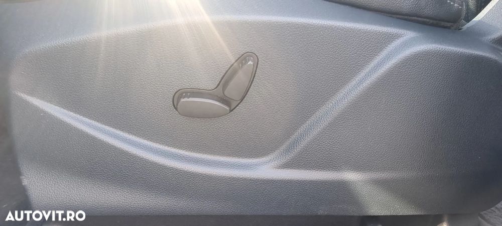 Ford Grand C-Max 2.0 TDCi Titanium - 16