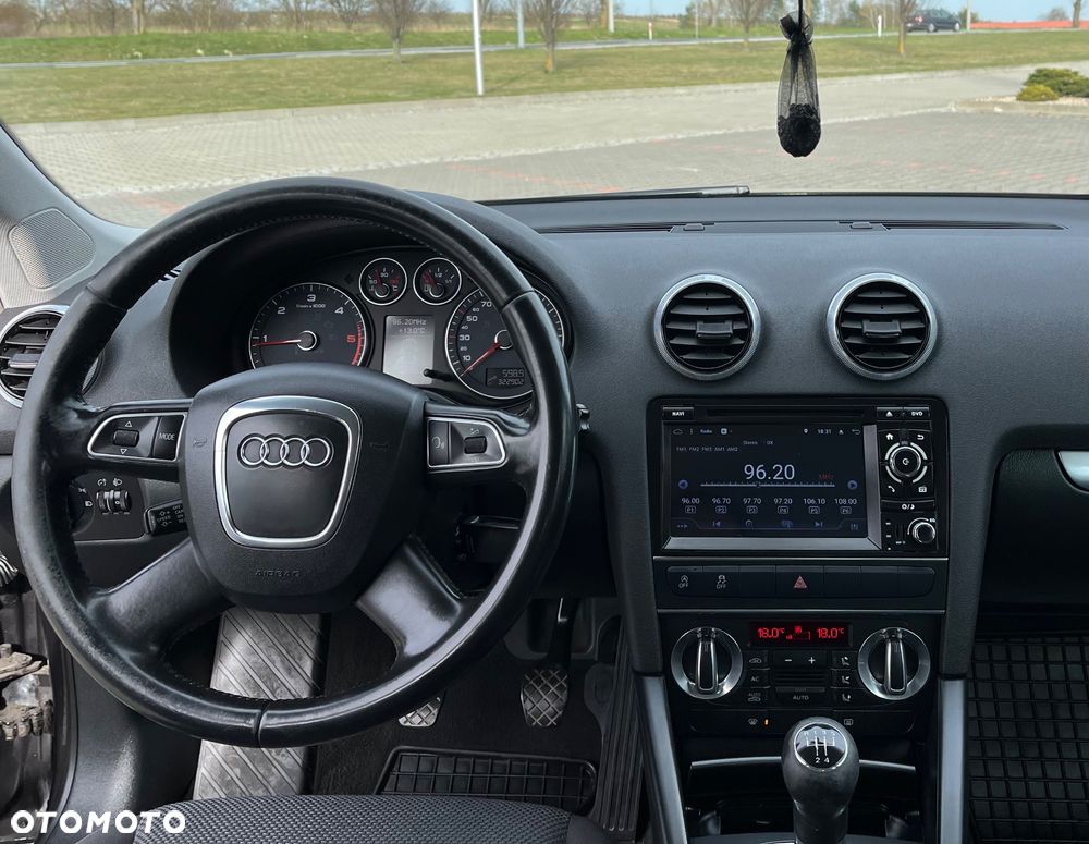 Audi A3 Sportback 1.6 TDI Attraction - 8