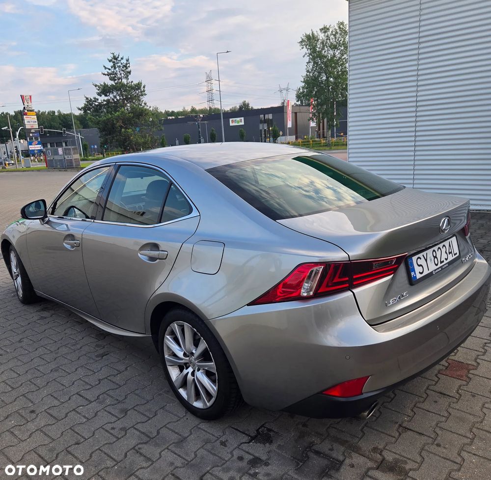 Lexus IS 200t Elegance - 4