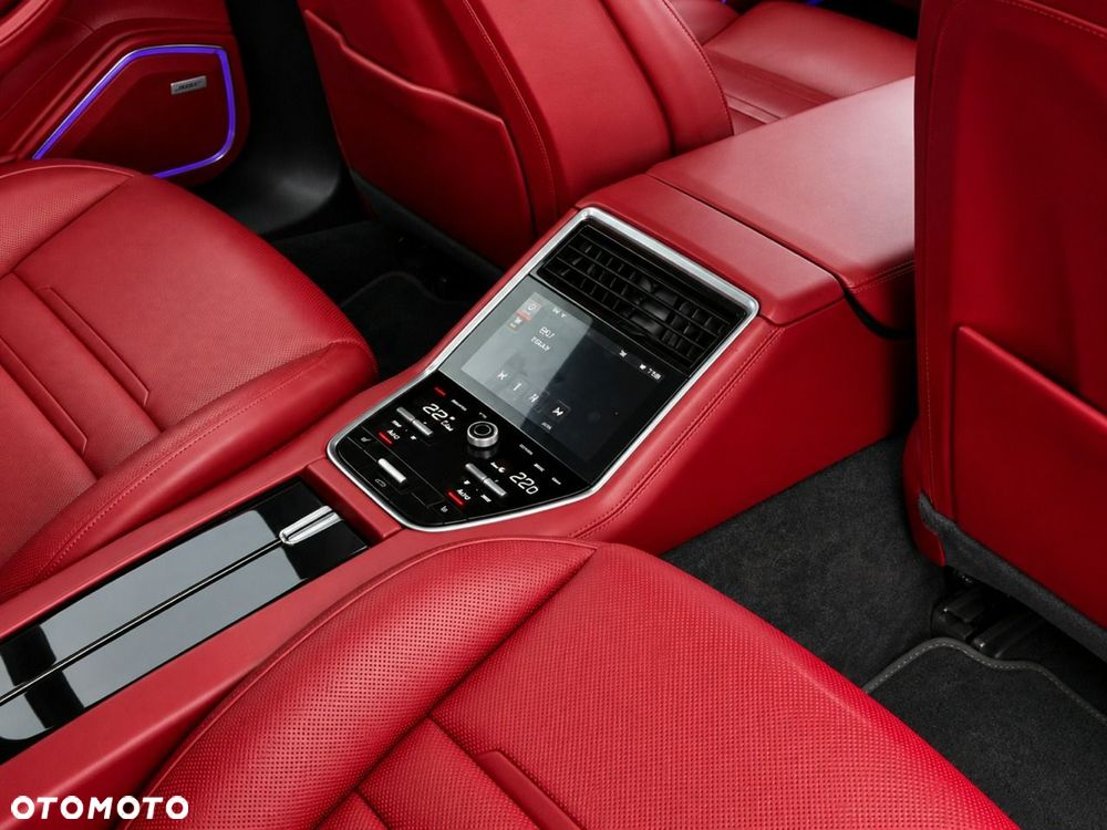 Porsche Panamera 4S Executive - 19