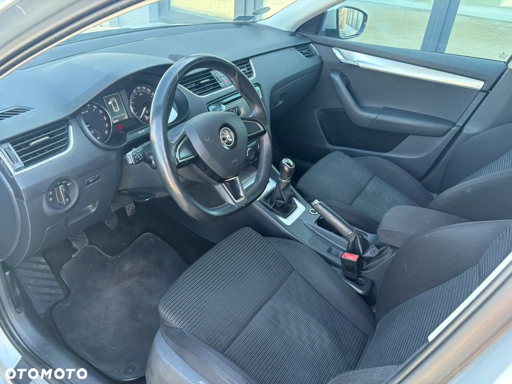 Skoda Octavia 2.0 TDI Ambition - 8