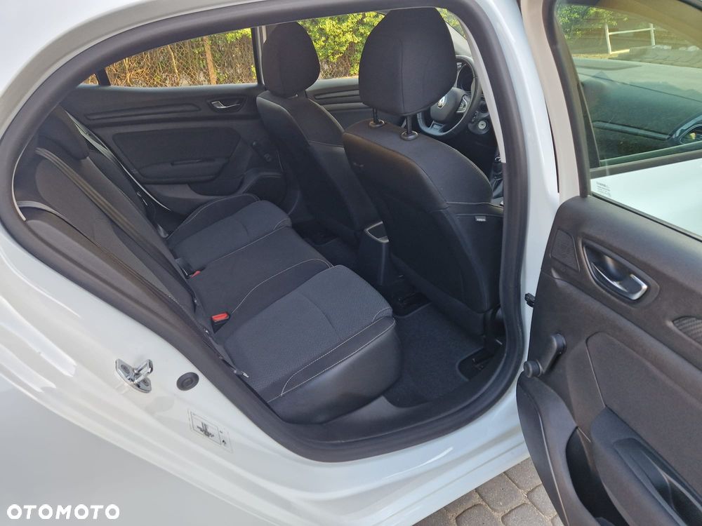 Renault Megane 1.2 Energy TCe Life - 10