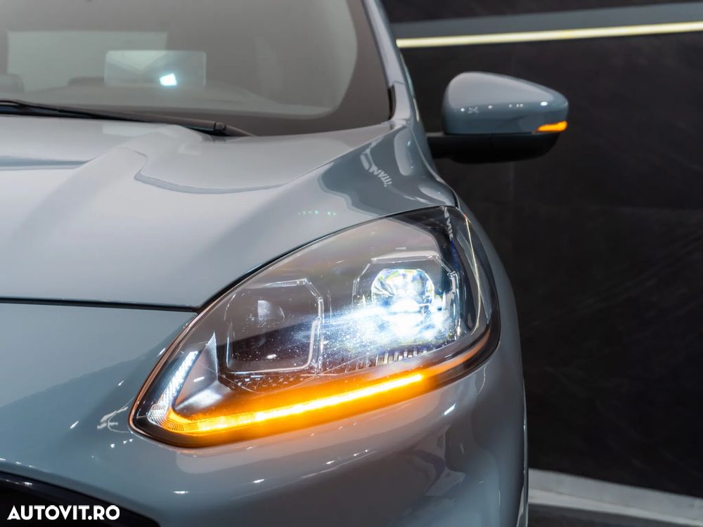 Ford Kuga 2.5 Duratec PHEV ST-LINE - 11