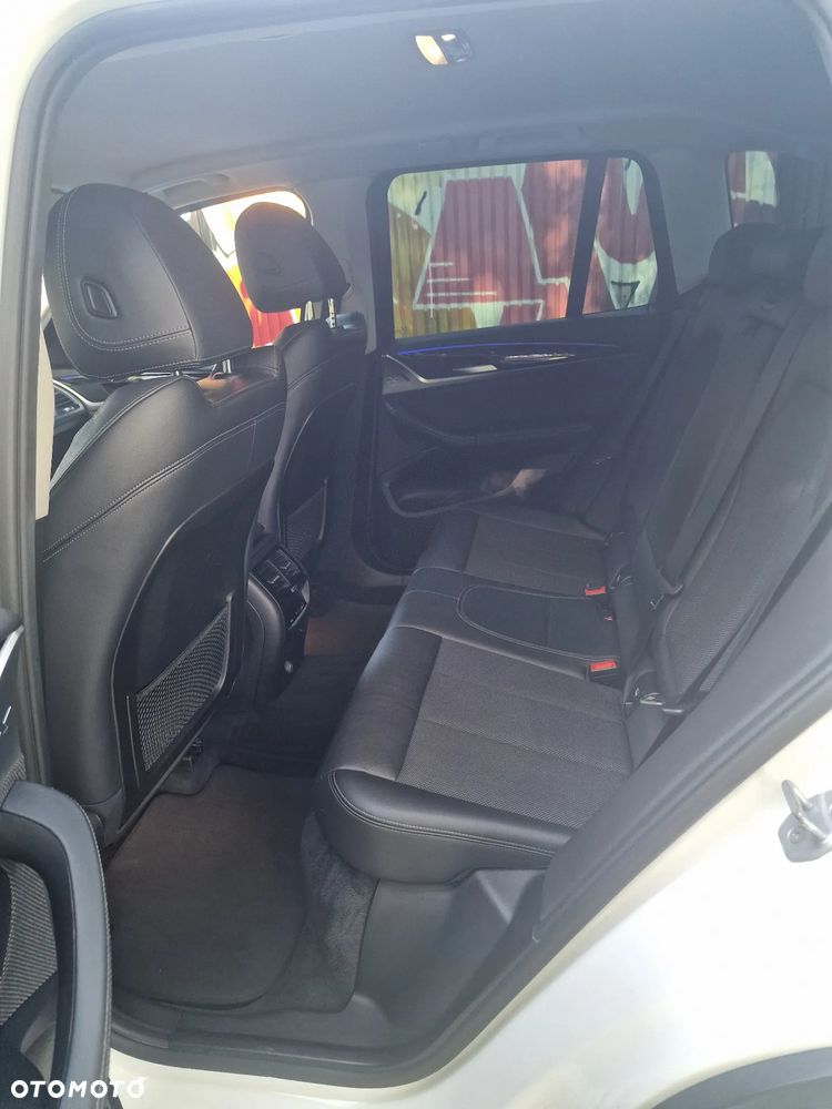 BMW X3 xDrive20i xLine - 10