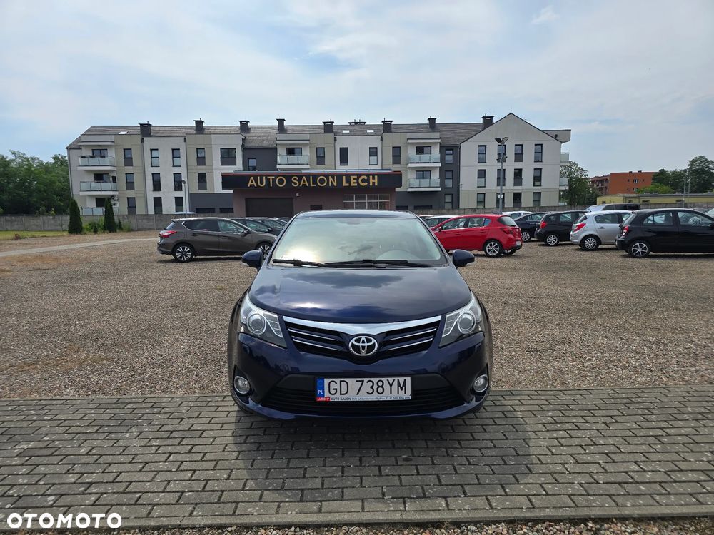 Toyota Avensis 2.0 Prestige NAVI MS - 2