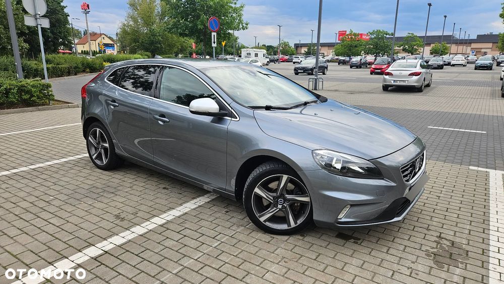 Volvo V40 D2 Geartronic RDesign - 1