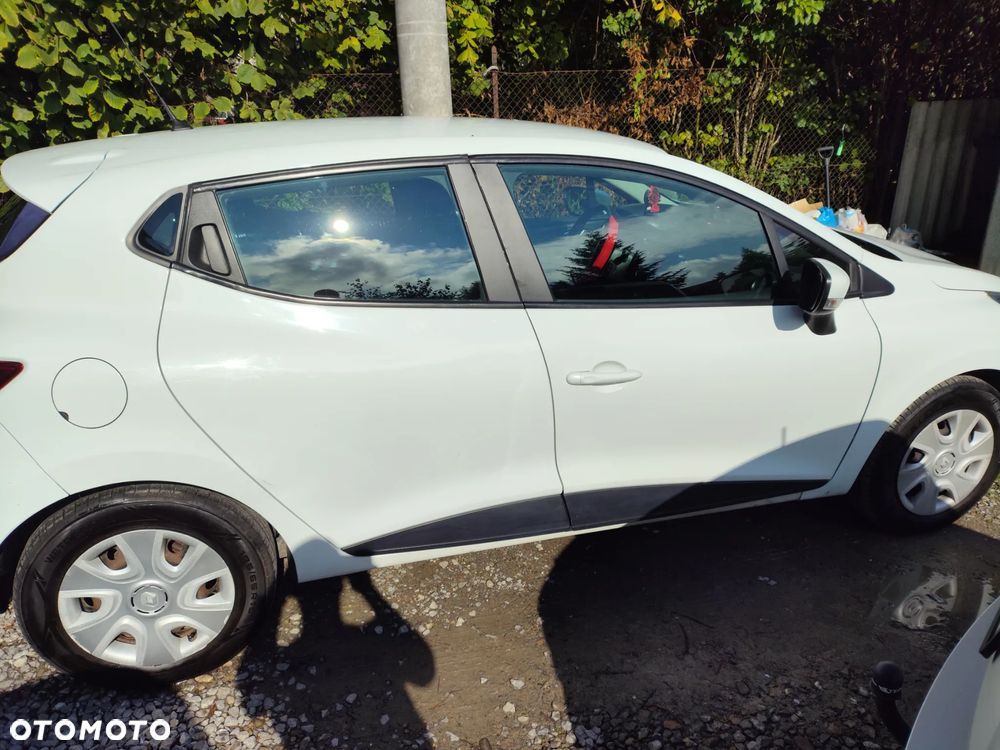 Renault Clio 1.5 dCi Business - 9