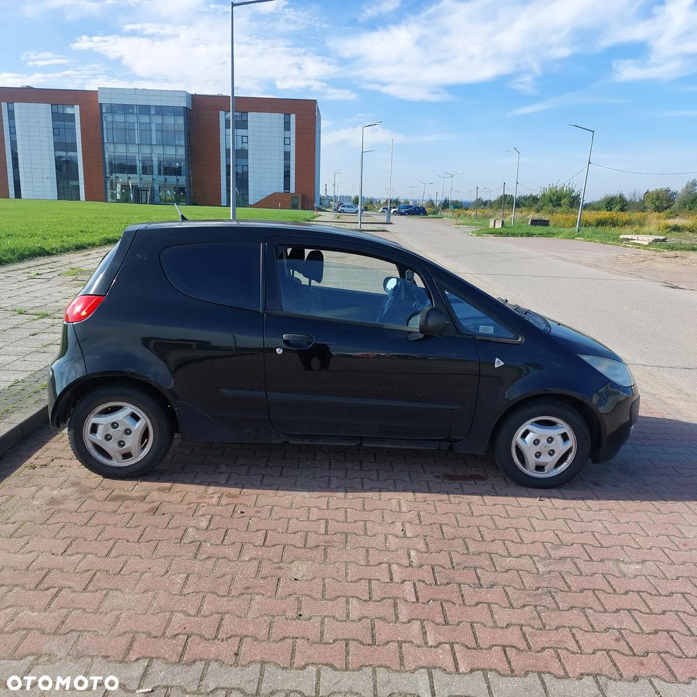Mitsubishi Colt - 4