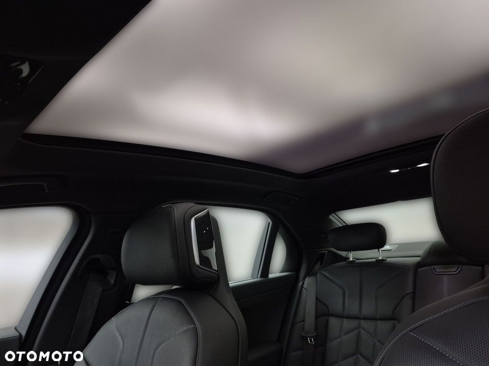 BMW Seria 7 - 33