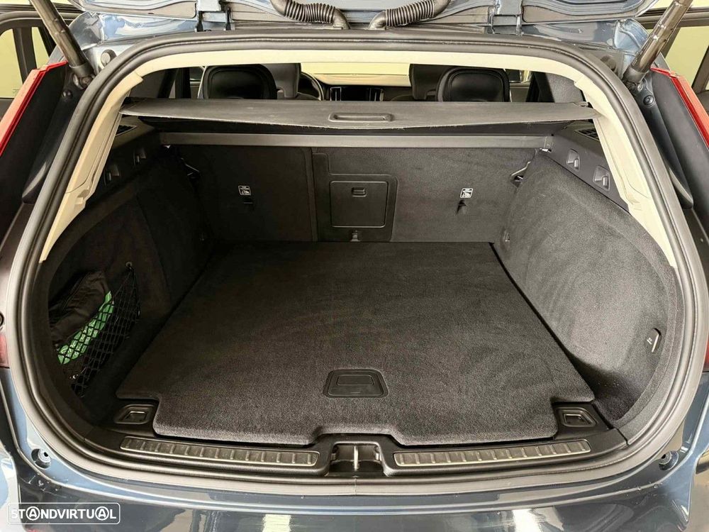 Volvo V60 2.0 T6 AWD TE Inscription - 26