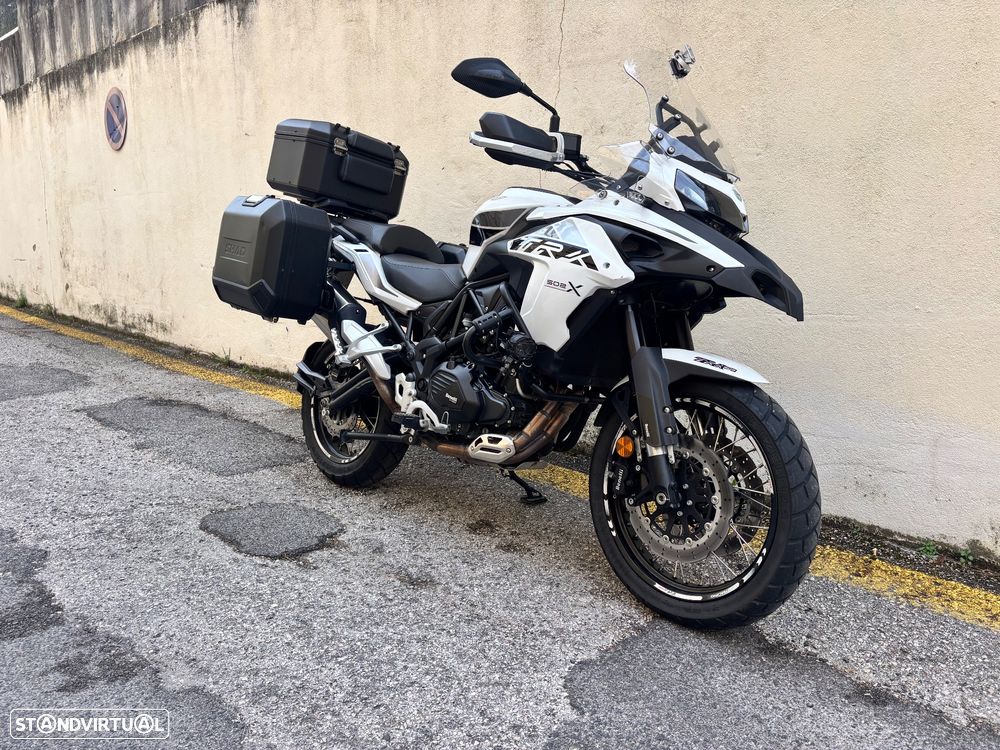 Benelli TRK 502 X - 9