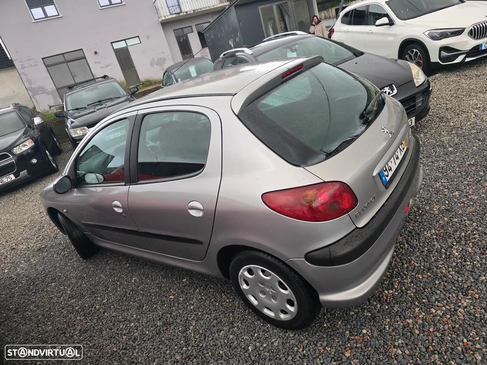 Peugeot 206 - 4