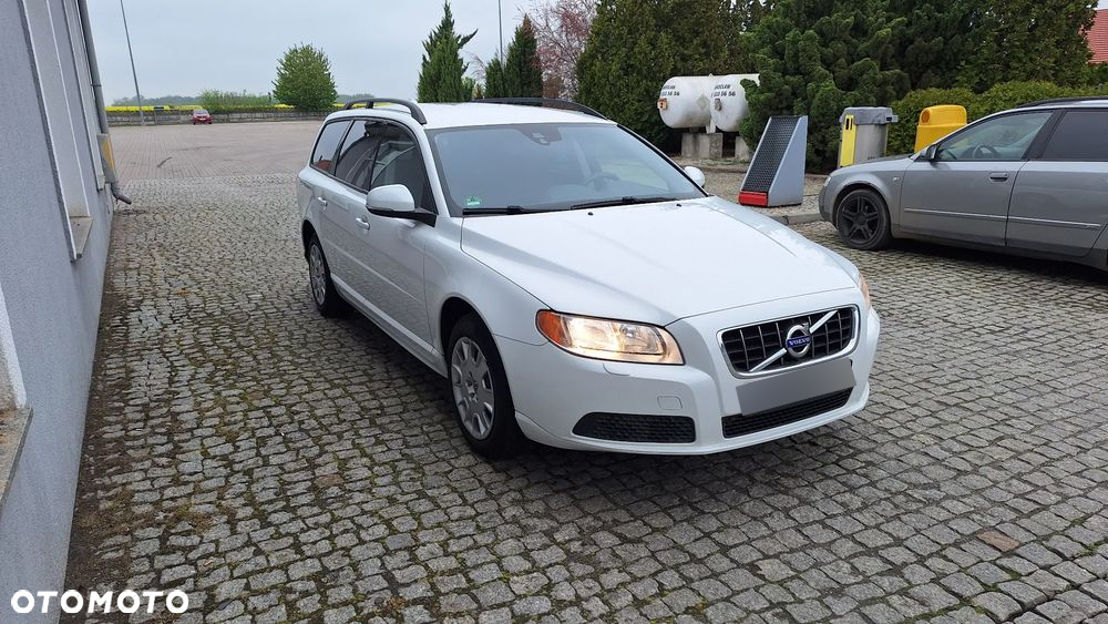 Volvo V70 T4 Momentum - 3