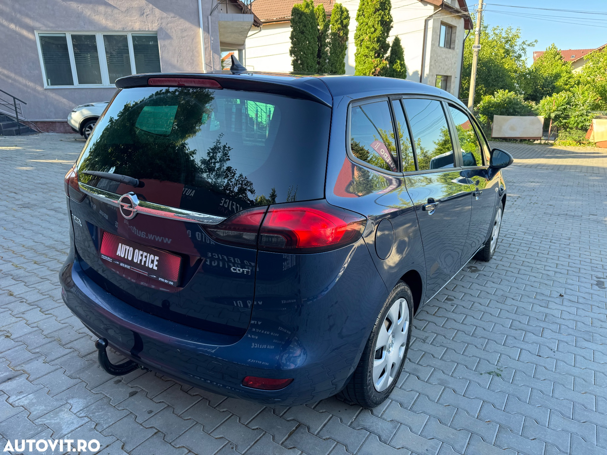 Opel Zafira Tourer 2.0 CDTI Active - 4