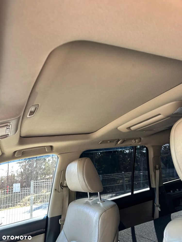 Toyota Land Cruiser - 19