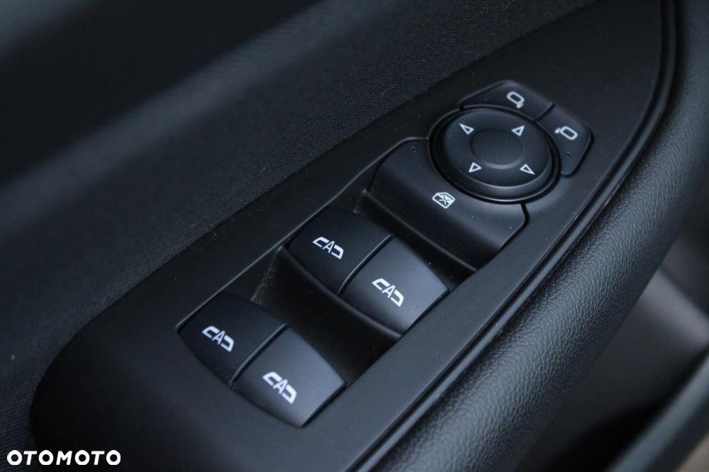 Opel Insignia - 7