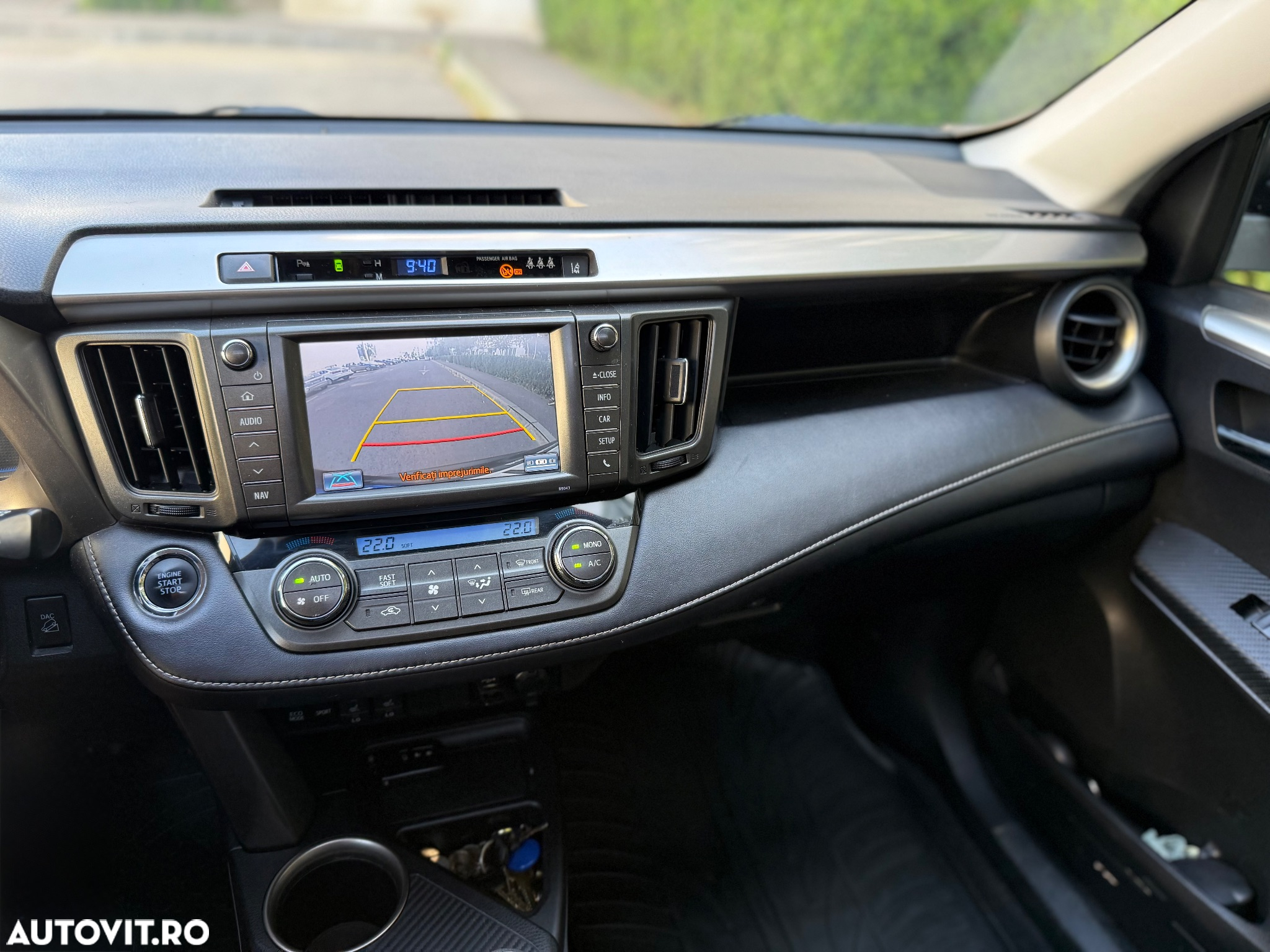 Toyota RAV4 2.2 D-4CAT 4WD Aut Luxury - 8