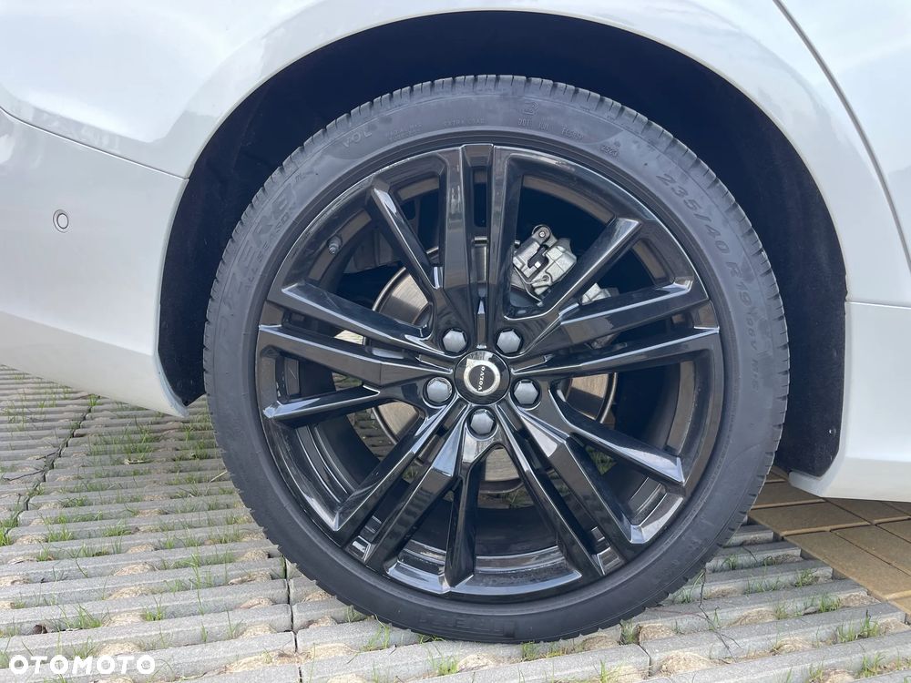 Volvo S60 B5 B R-Design - 10