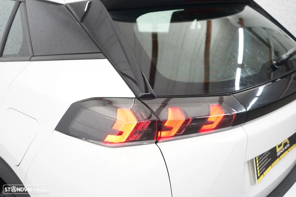 Peugeot 2008 1.2 PureTech Active Pack EAT8 - 13