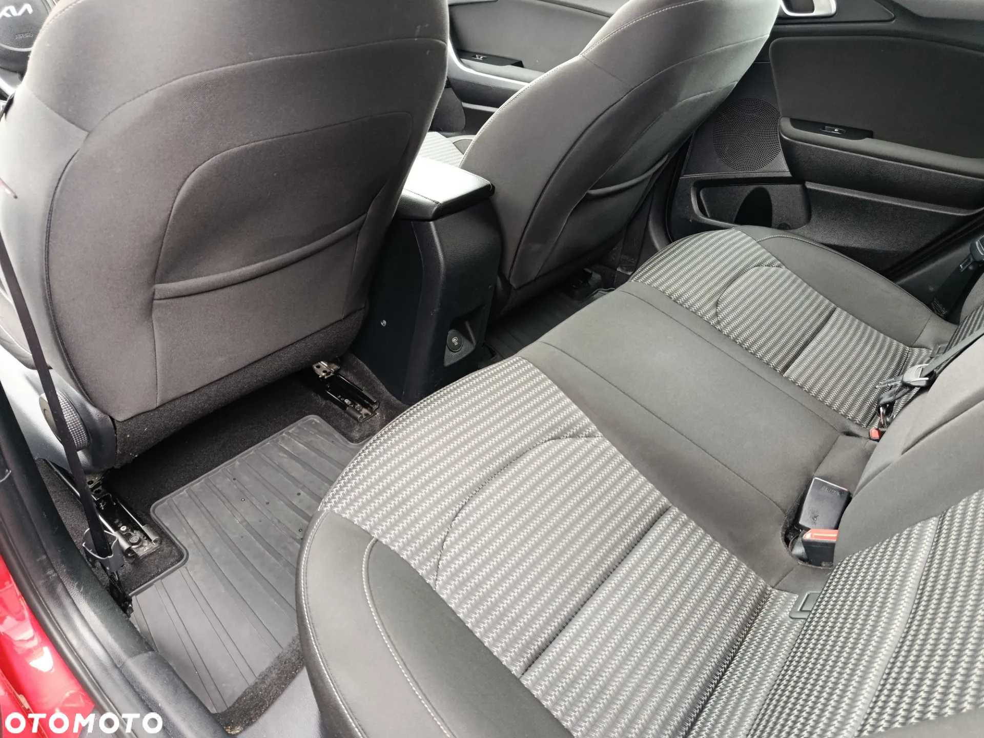 Kia Ceed 1.5 T-GDI M - 12