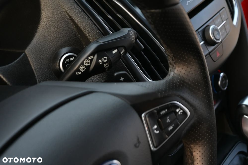Ford Focus 1.5 EcoBoost STart-Stopp-System ST-LINE X - 35